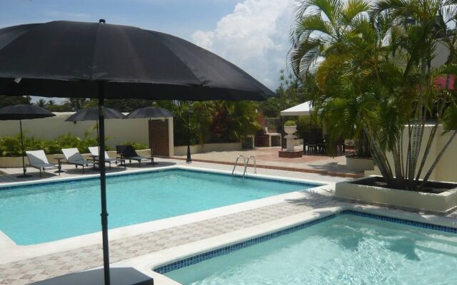 Bungalow In Tropical Garden With 2 Pools & Tennis