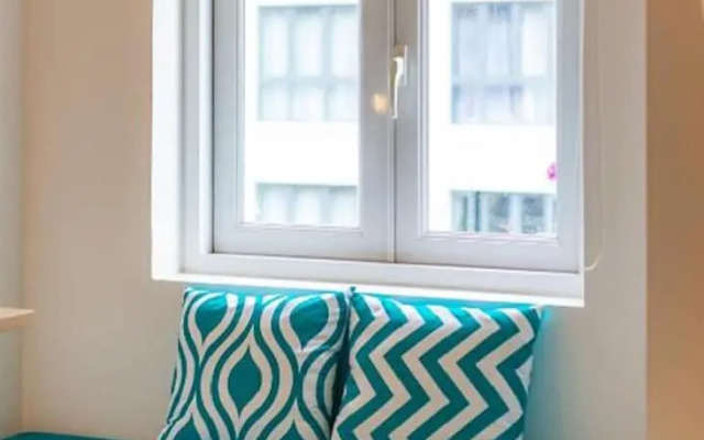 Simmi 4 Hotel & Apartment Near SECC