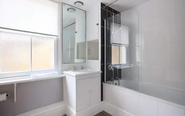 The Fulham Hideout - Modish 2bdr Flat With Patio