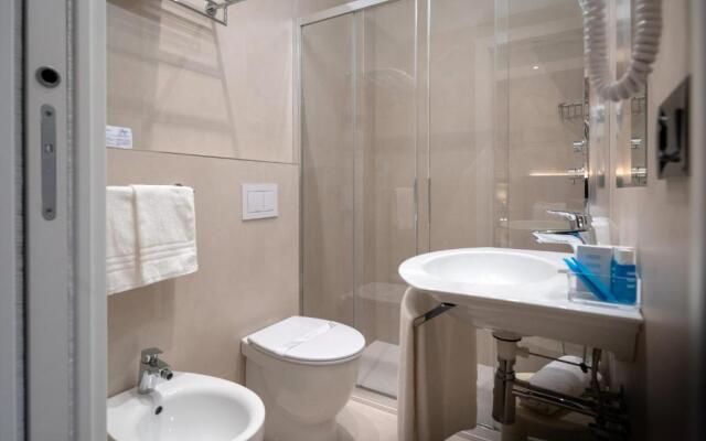 Hotel Tritone