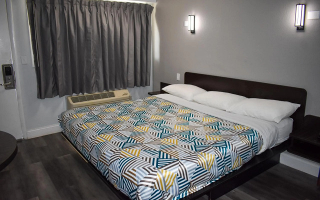 Motel 6 Columbus, OH - OSU North