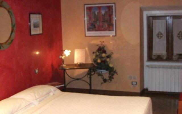 Elegante Monolocale al Colosseo