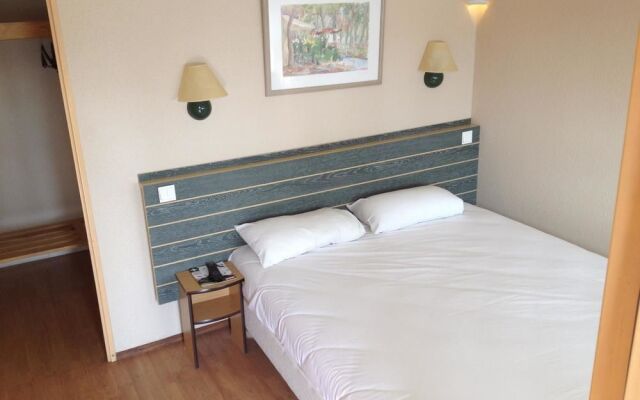 Hotel Kyriad Chantilly Sud - Luzarches