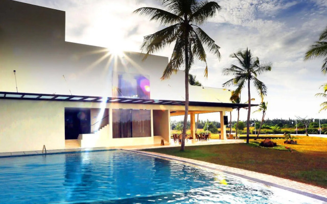 Avenra Gangaara Hotel