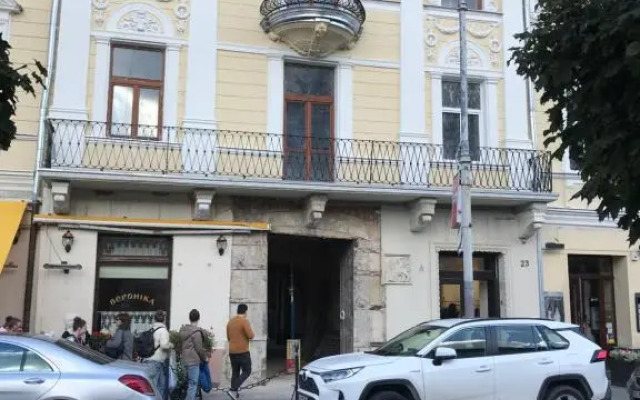 Center Lviv Avenue 23