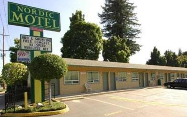 Nordic Inn & Suites