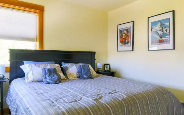 Seattle Vacation Home: The Chalet