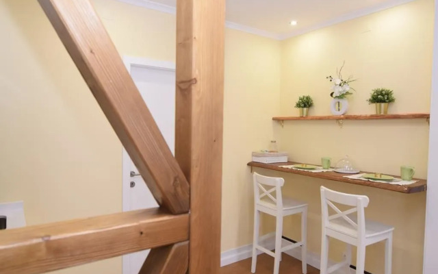 Lisbon Apartment near Marques Pombal square