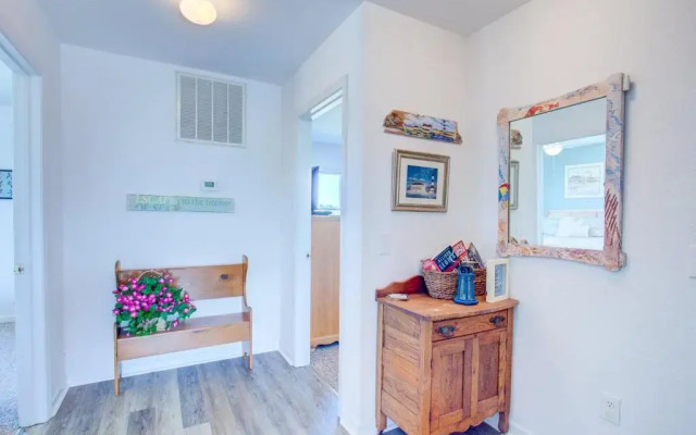 6170 - Poolside Paradise