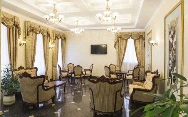 Metropol Hotel