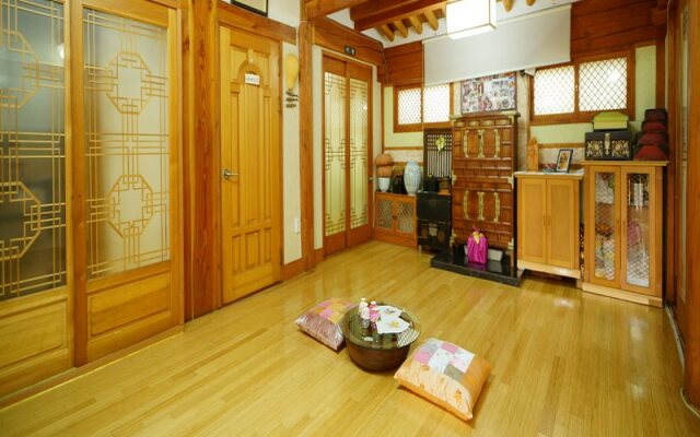 Jeonju Kim Myeong Ok Pension