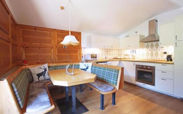 Aurturist Appartement 115