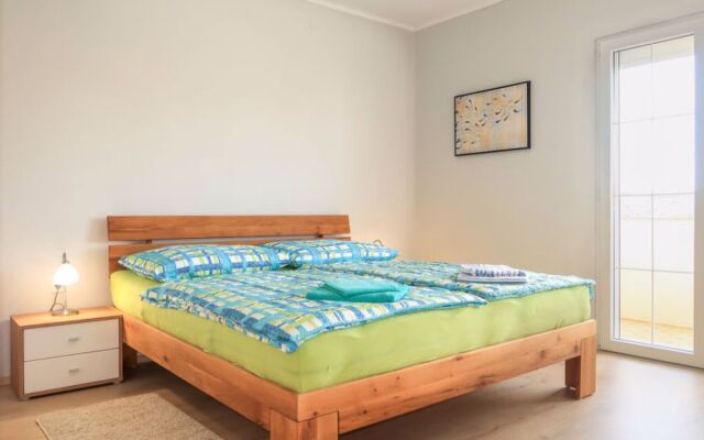 Apartment Mira (RAB131)