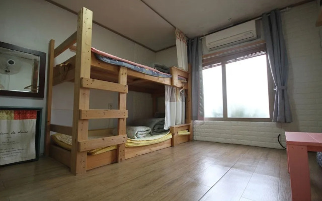 Daljip Guesthouse - Hostel