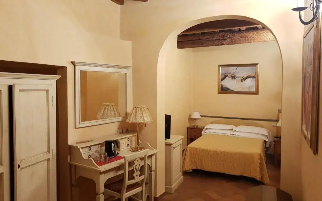 Porta Faenza Hotel