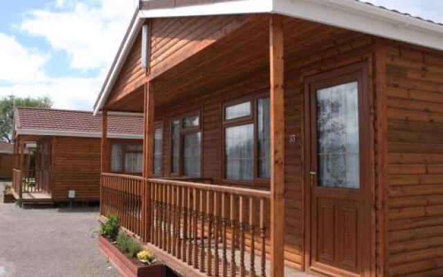 Warrens Village Motel and Self Catering