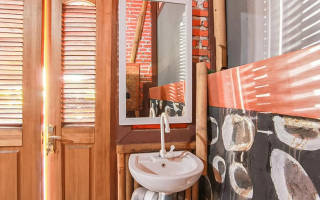 RedDoorz Syariah @ Banyu Asem Banyuwangi