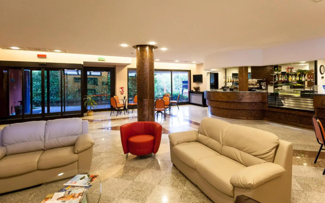 Blue Relais Maggiore