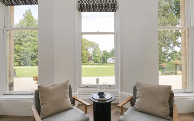 The Margaret Suite Stone Cross Mansion