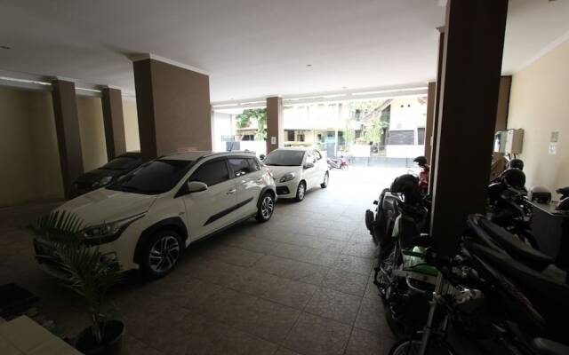 RedDoorz @ Jakal Bawah