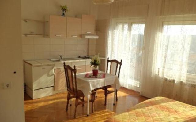 Apartments Marija 841