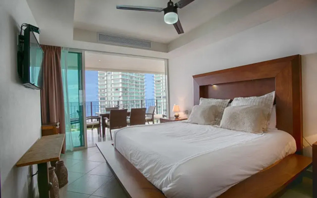 Wake Up To Sounds Of The Ocean Condo