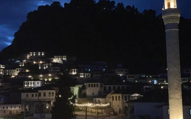 Arben Qemeri Guest House