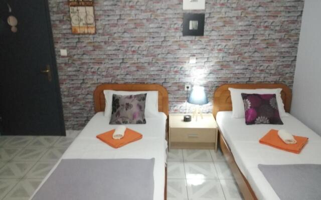 Hotel Efyra