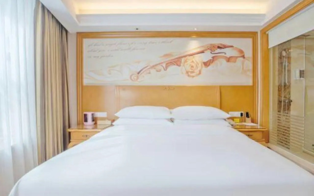 Vienna Hotel Guangdong Zhongshan Tanzhou