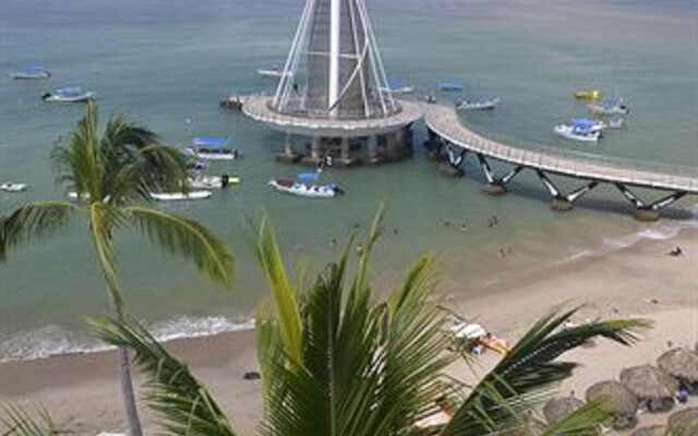 Emperador Vallarta Beachfront Hotel and Suites