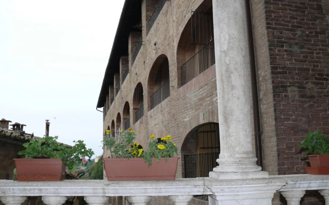 Hotel Alma Domus