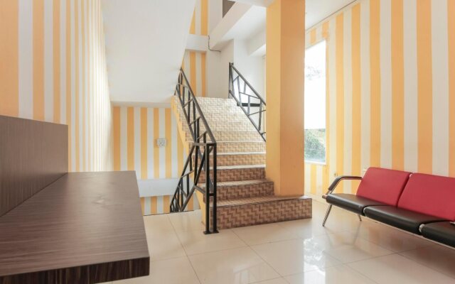 RedDoorz Plus near Bundaran Besar Palangkaraya