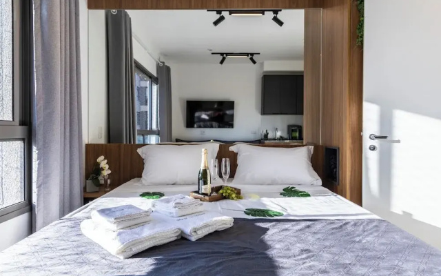 Modern, fully equipped, and well-lit with AC and gym