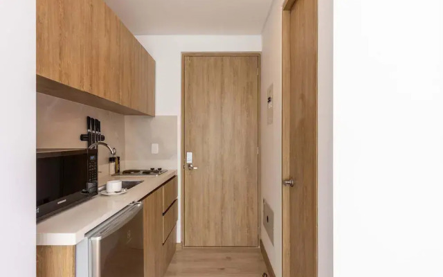 w Lovely 2BR in the Heart of Santa Barbara