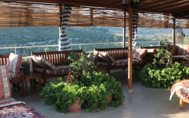 Zeybek 2 Pension & Apart