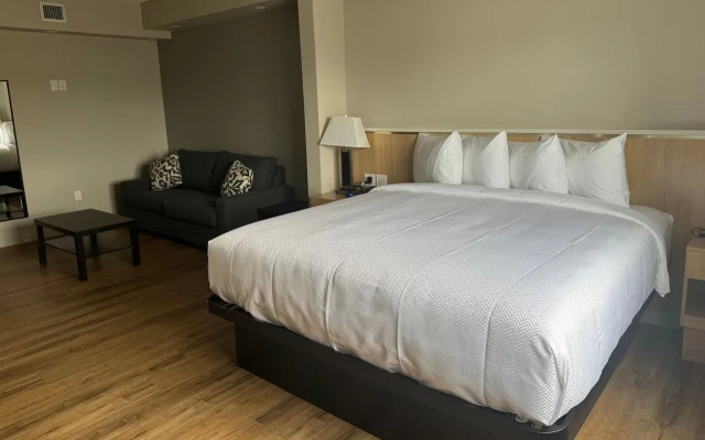 Baymont By Wyndham West Edmonton