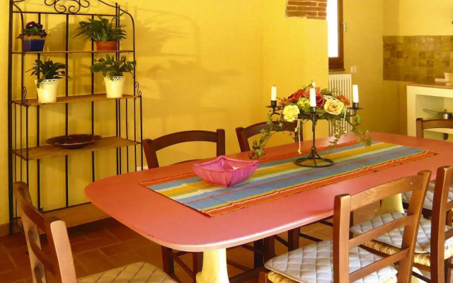 Rustic House in Tuscany With Shared Pool