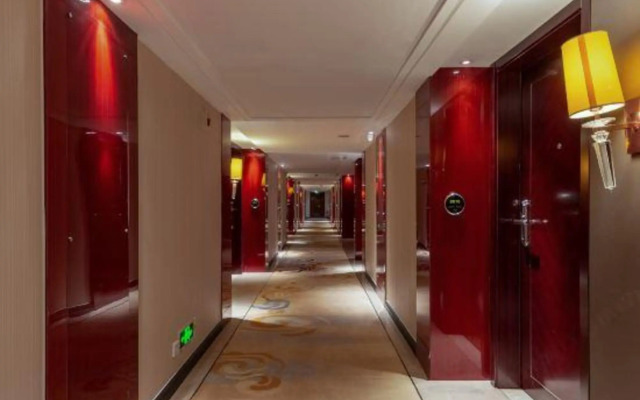 天海·主题精选酒店(九江火车站联盛快乐城八里湖风景区店)