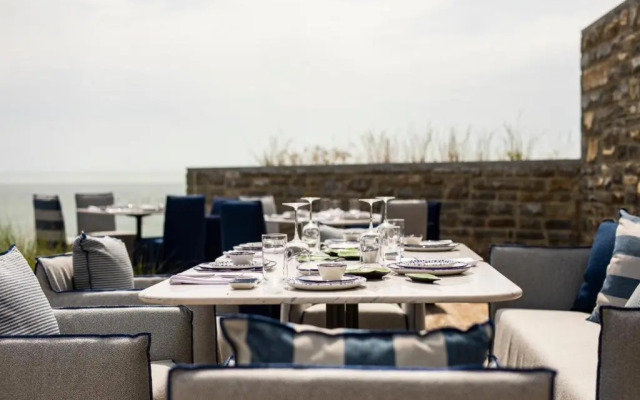 Vaya Beach Resort	