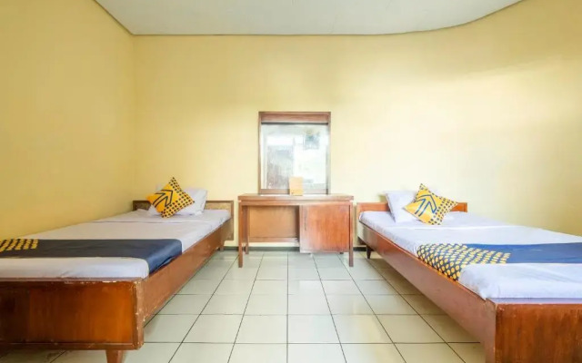 Hotel Priangan by OYO Rooms