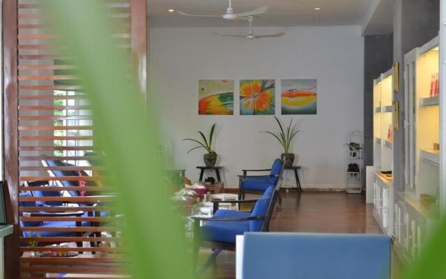 Frangipani Villa Hotel II