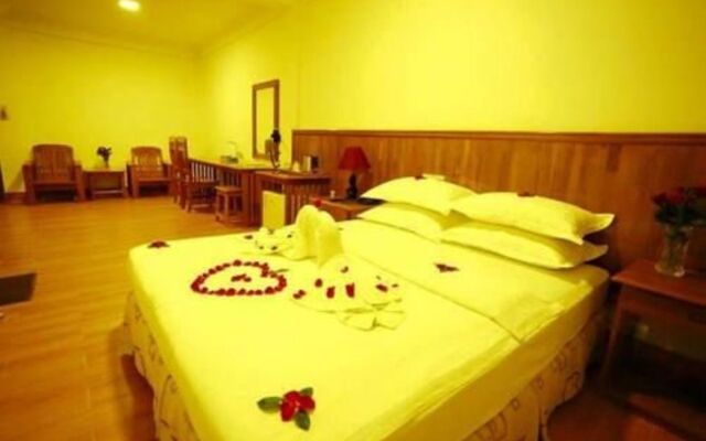 Sky Hotel Hlaing Thar Yar Yangon