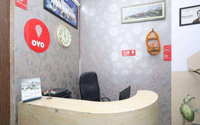 OYO 10795 Hotel RS Residency