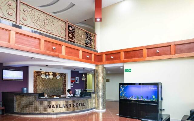 Maxland Hotel Juja