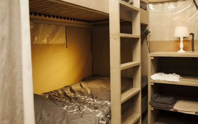 Comfortably Furnished Tent Lodge with Stove near Veluwe