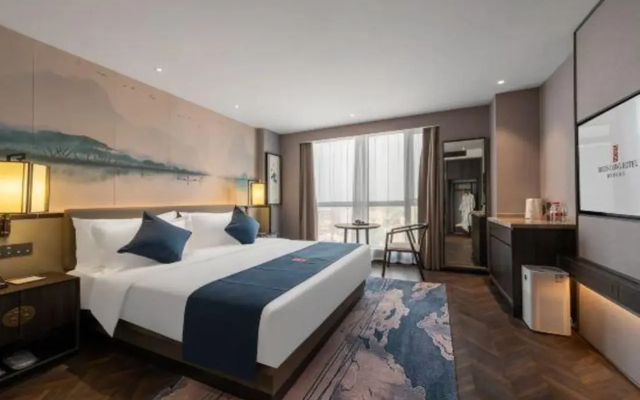 Rezen Dong Hotel