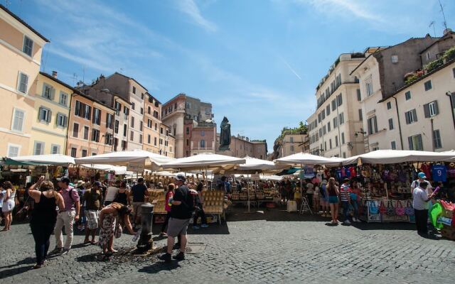 Cozy Apartment in via dei Cappellari, Campo de' Fiori