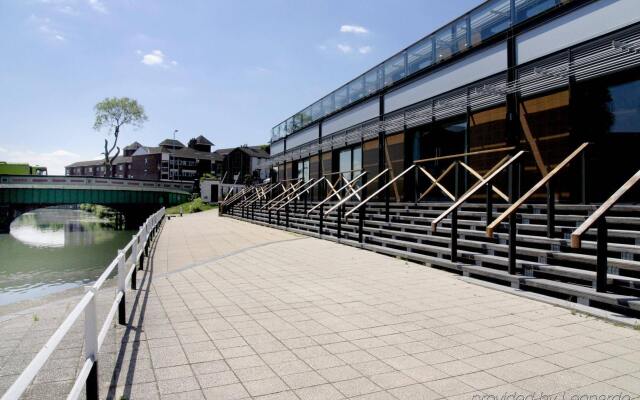 Holiday Inn Brentford Lock, an IHG Hotel