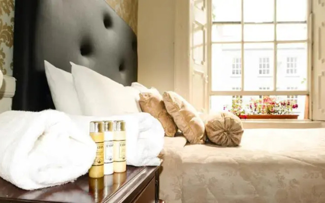 Finnegans Hostel and B&B Accommodation