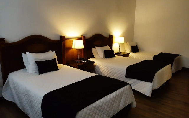 Johnscher by SJ - San Juan Curitiba